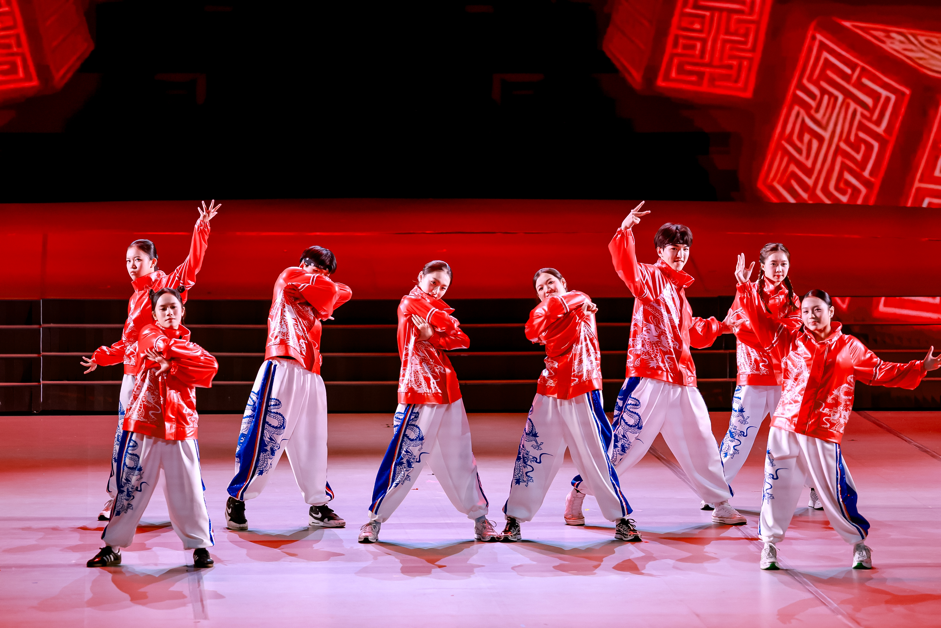 5月31日，“我和祖国一起成长”主题演出在京举行。这是来自香港特区的青少年儿童参加演出。