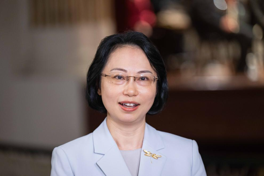 6月16日,澳门特区政府社会文化司司长柯岚在接受“机遇澳门”主题采访团媒体提问。 6月16日,澳门特区政府社会文化司司长柯岚在接受“机遇澳门”主题采访团媒体提问。