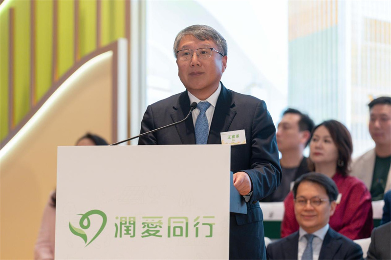 华润集团总经理王崔军致辞。