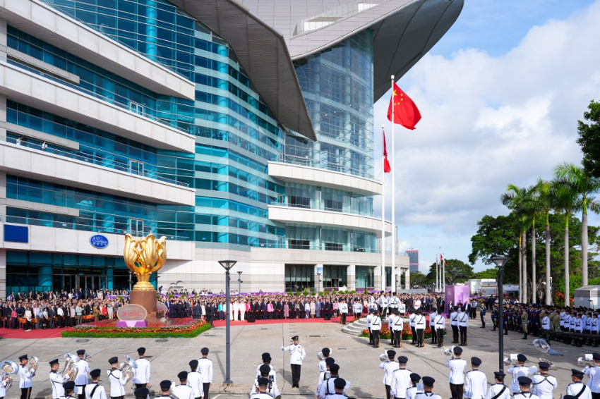 7月1日,香港特区政府在金紫荆广场举行升旗仪式,庆祝香港回归祖国29周年。 7月1日,香港特区政府在金紫荆广场举行升旗仪式,庆祝香港回归祖国29周年。
