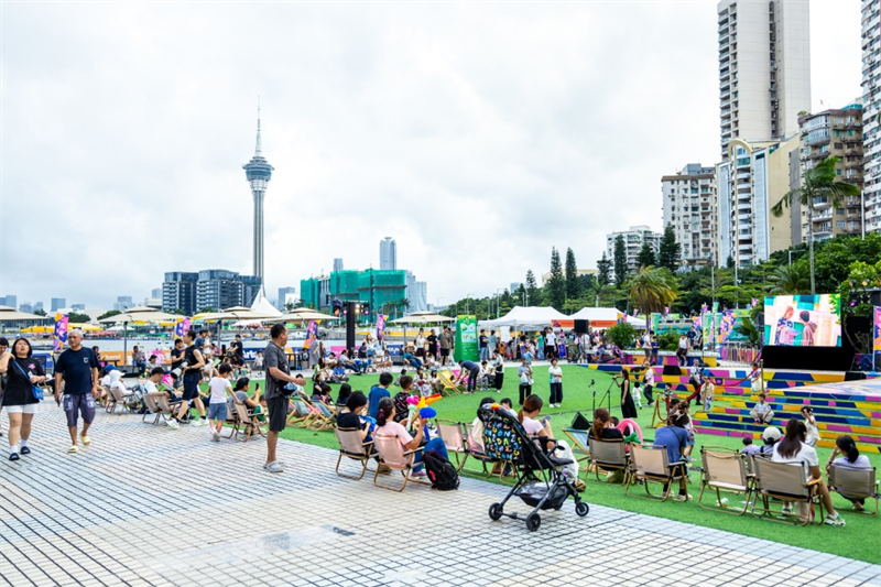 图为7月份的每个周五、六、日创新打造亲子盛夏休闲体验。 图为7月份的每个周五、六、日创新打造亲子盛夏休闲体验。