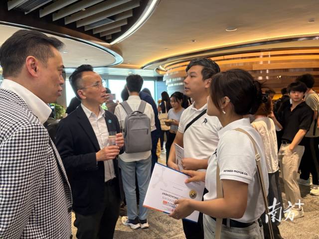 香港一实习计划收逾4300份申请，近三分之一实习生获留用