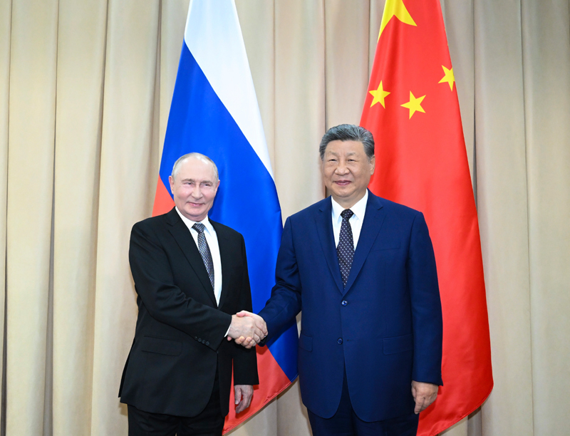 当地时间8月31日下午,国家主席习近平在比什凯克出席2026年上海合作组织峰会期间会见俄罗斯总统普京。 当地时间8月31日下午,国家主席习近平在比什凯克出席2026年上海合作组织峰会期间会见俄罗斯总统普京。