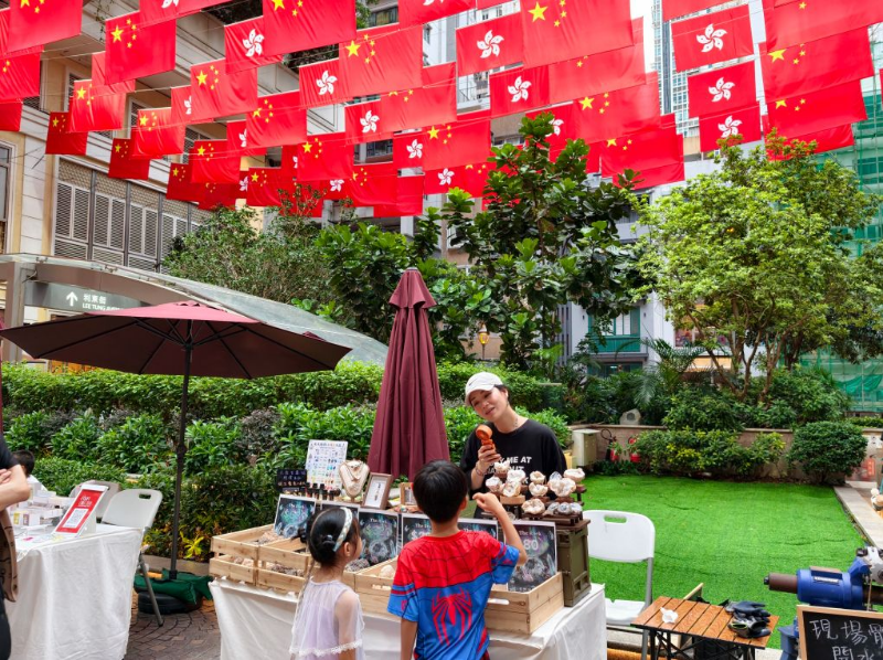 这是10月3日拍摄的香港湾仔利东街市集。 这是10月3日拍摄的香港湾仔利东街市集。