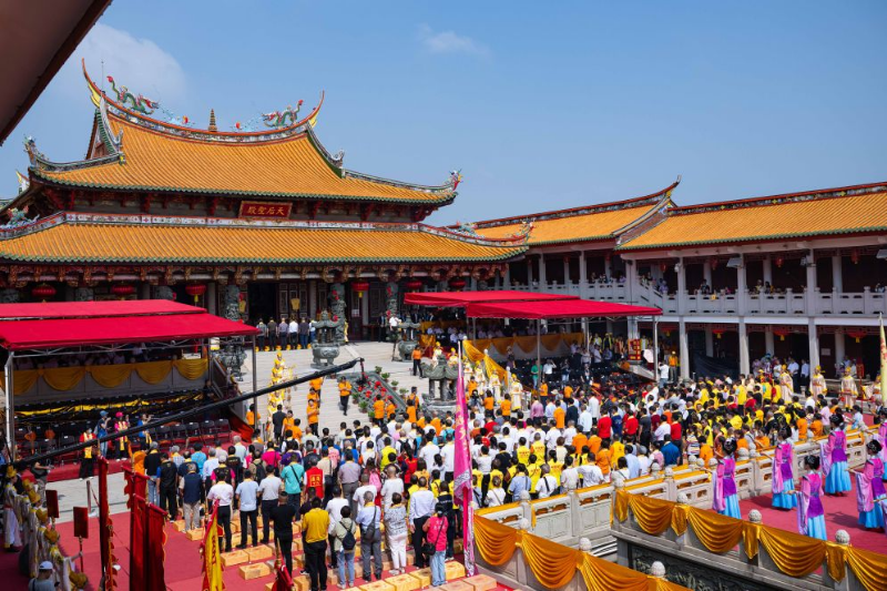 10月13日拍摄的第十九届澳门妈祖文化旅游节开幕式现场。 10月13日拍摄的第十九届澳门妈祖文化旅游节开幕式现场。
