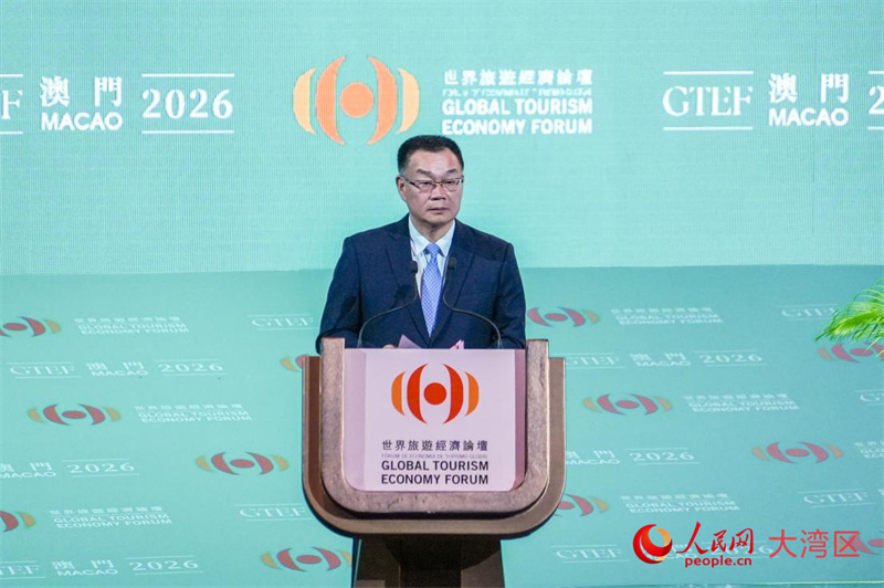 全国工商联副主席罗来君致贺辞。 全国工商联副主席罗来君致贺辞。