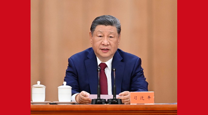 习近平出席纪念中国工农红军长征胜利90周年大会并发表重要讲话