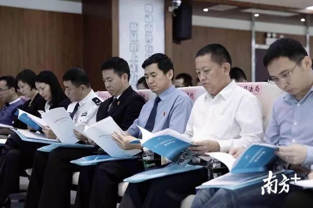 图片说明