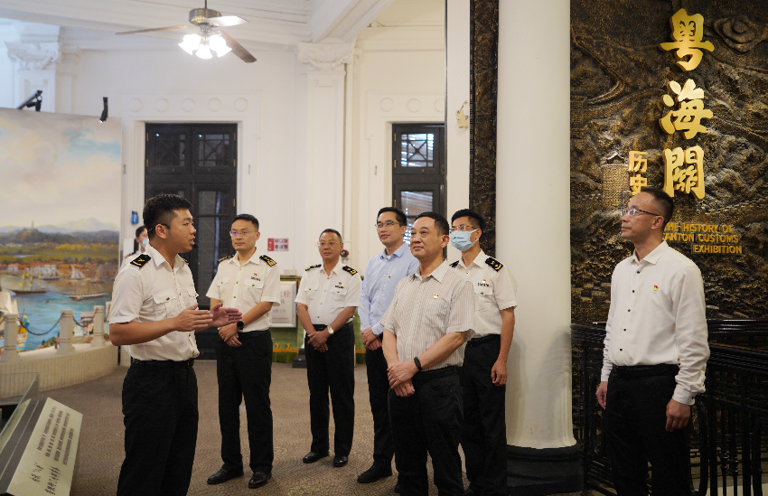 图片说明