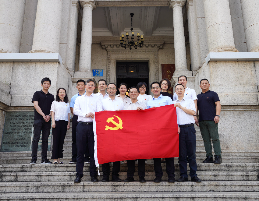 图片说明