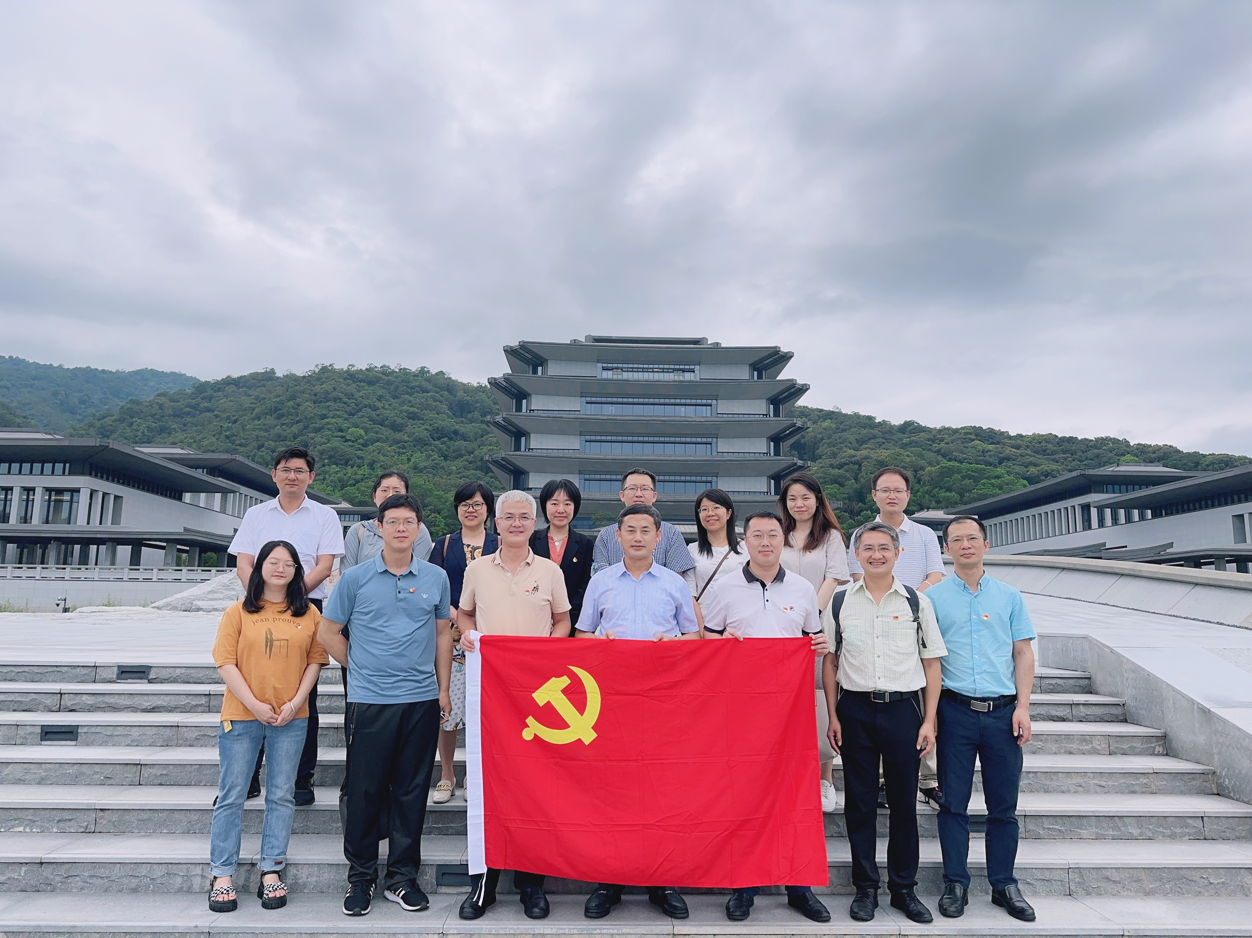 图片说明