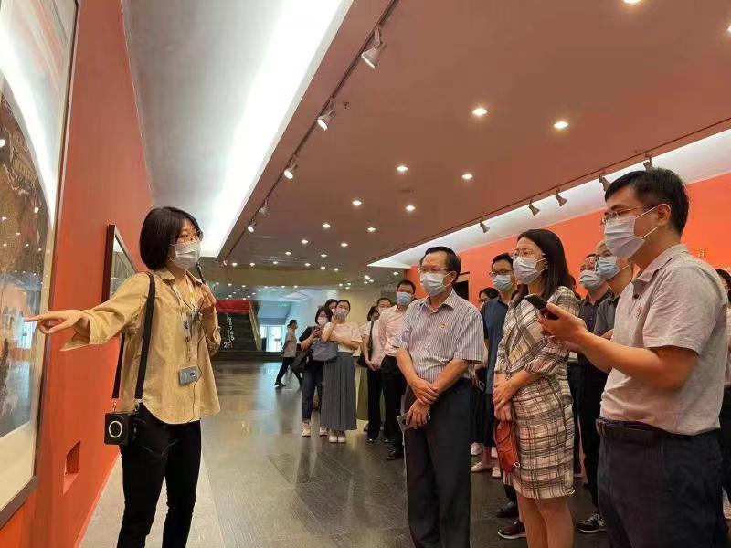 图片说明