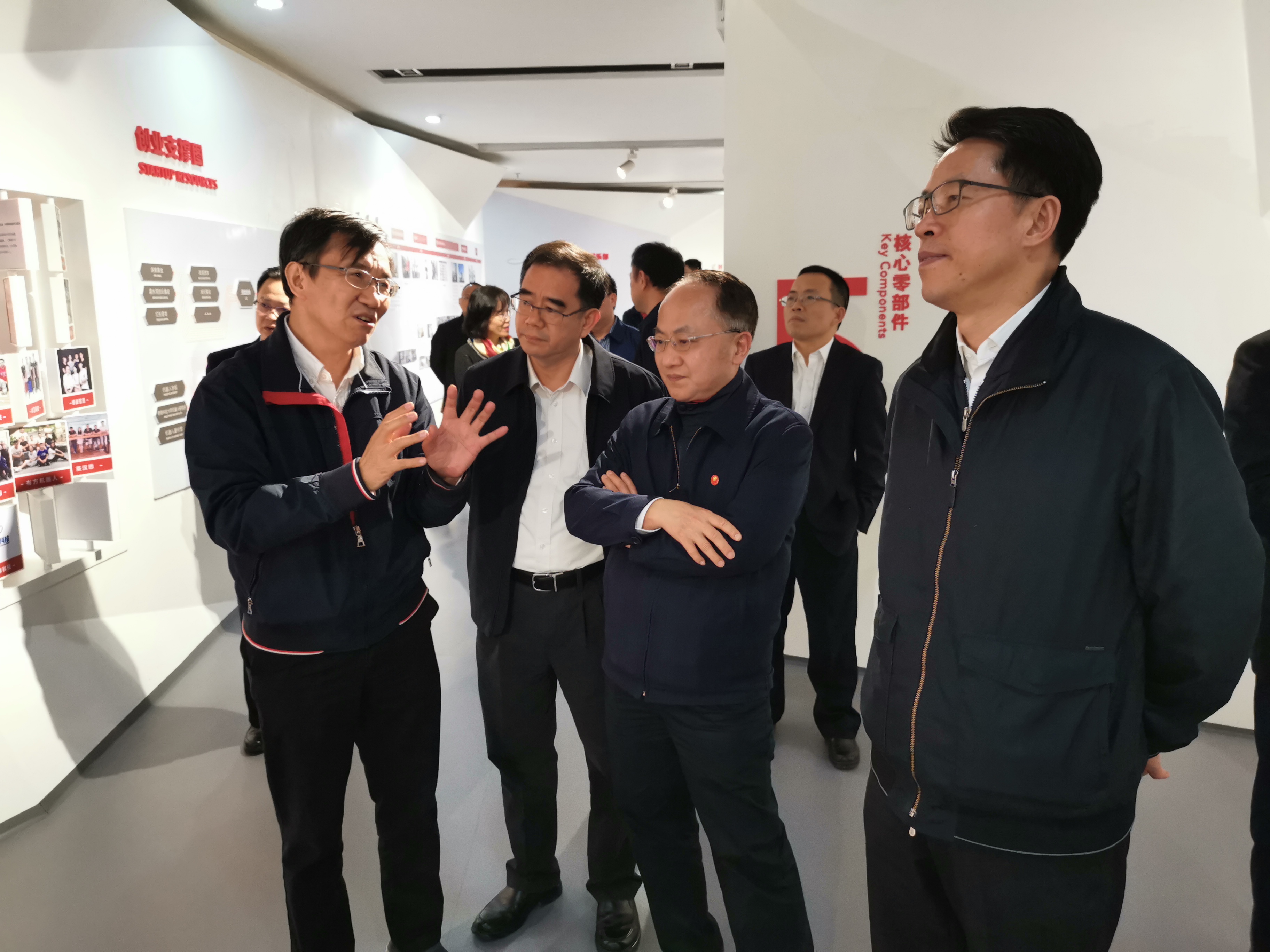 图片说明