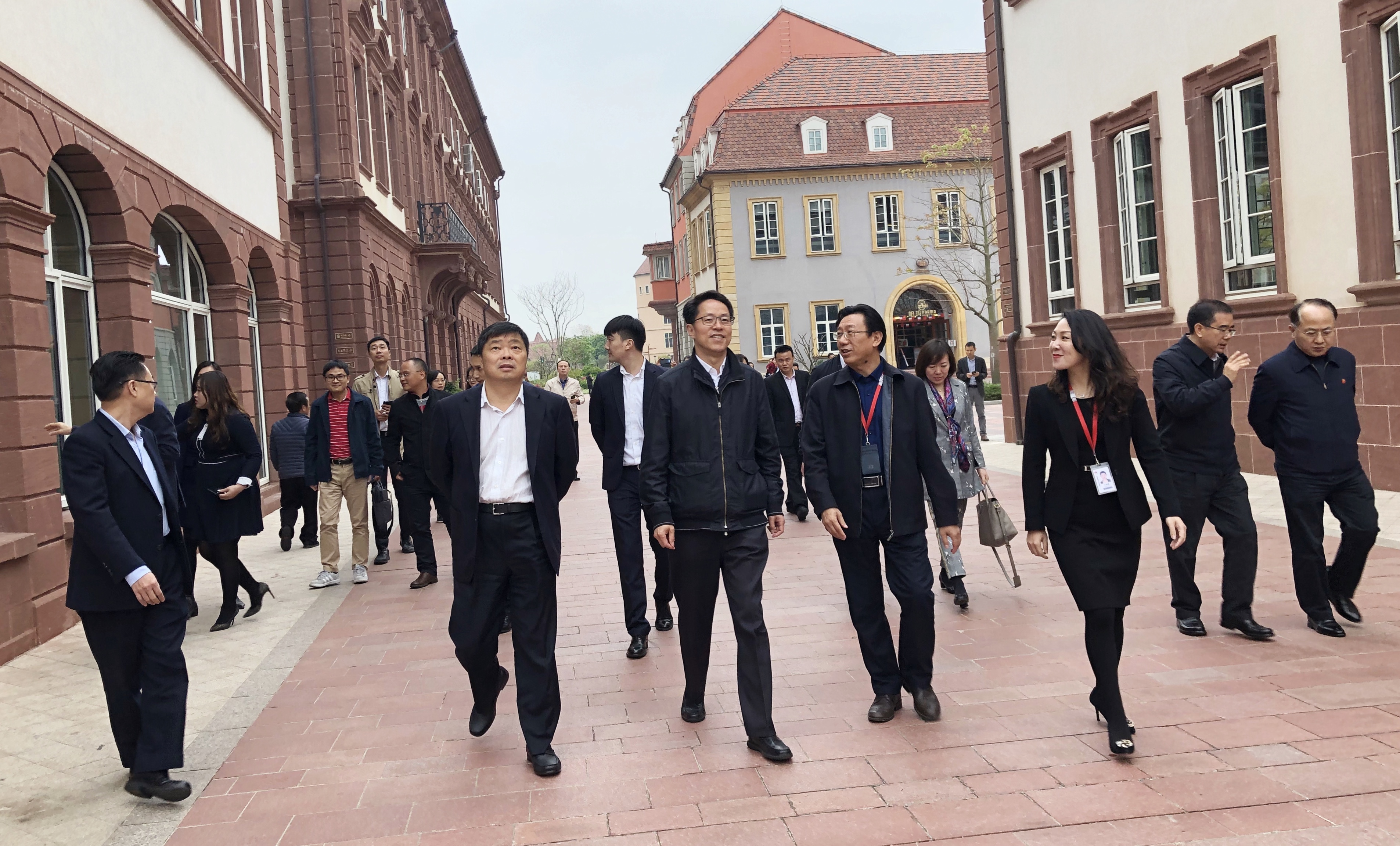 图片说明
