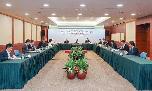 图为会议现场。