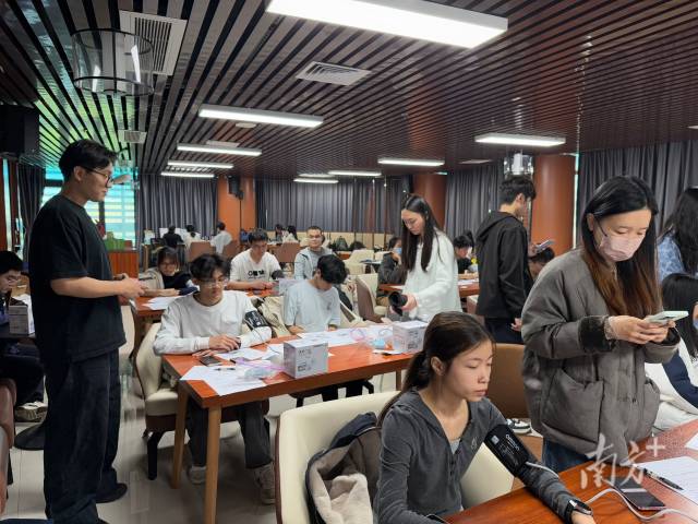 张元亭教授团队在广东医科大学收集数据。