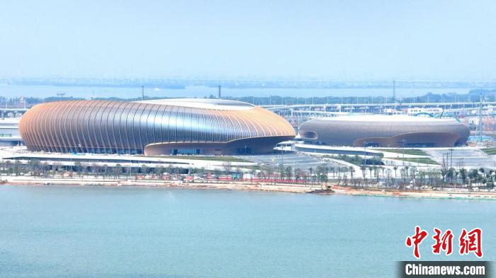 大湾区文化体育中心建设进入收尾阶段。