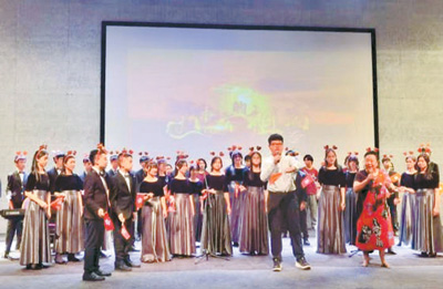 深港青少年共同登台演出。