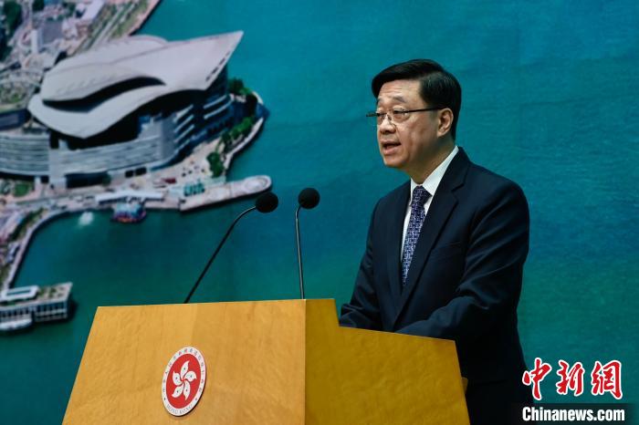 5月6日，香港特区行政长官李家超出席行政会议前会见传媒时表示，将于5月10日率领代表团访问卡塔尔和科威特。