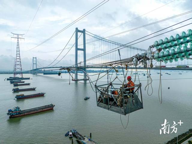 狮子洋上起高塔！粤港澳大湾区再添一条“电力高速路”