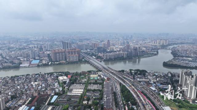 广湛高铁珠江四线特大桥全桥合龙