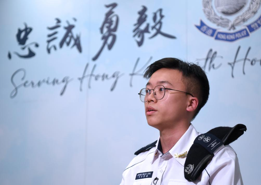 少年警讯金星得奖者张灏泓接受记者采访（5月15日摄）。