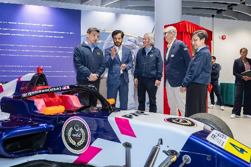 FR世界杯冠军车手乌高卓古的冠军战车。