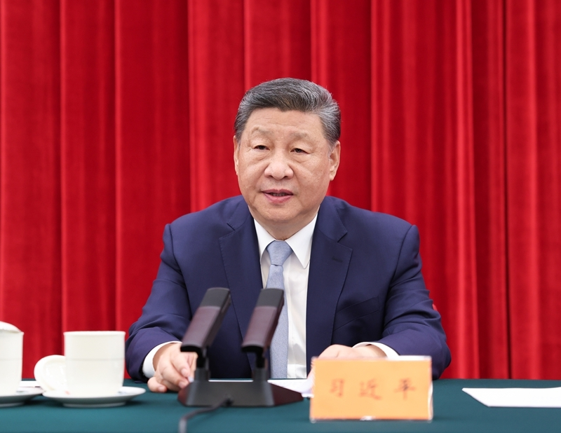 6月13日，中共中央在北京人民大会堂举行纪念陈云同志诞辰120周年座谈会。中共中央总书记、国家主席、中央军委主席习近平发表重要讲话。图片来源：新华网