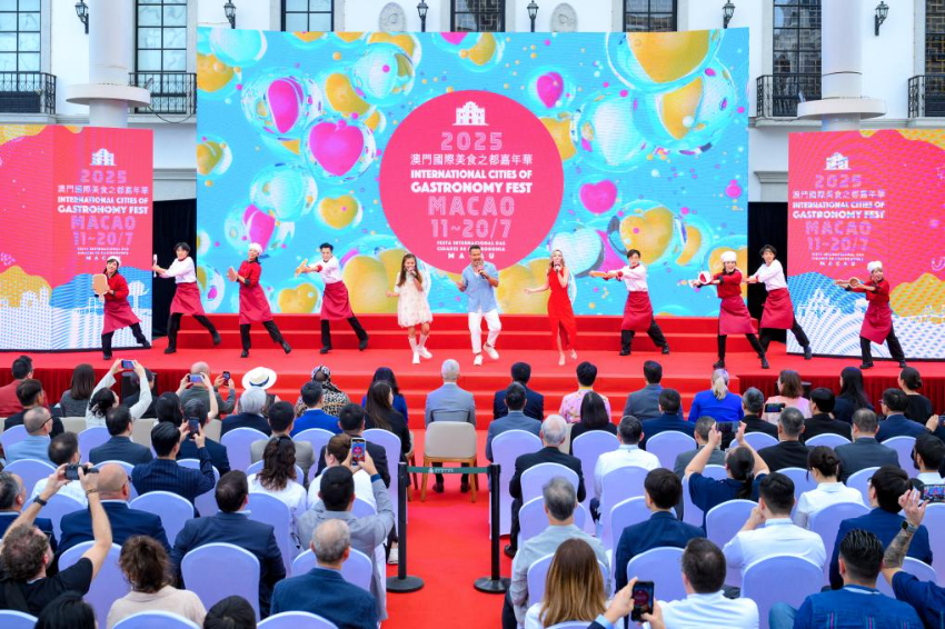 7月11日，演员在2025澳门国际美食之都嘉年华开幕仪式上表演。