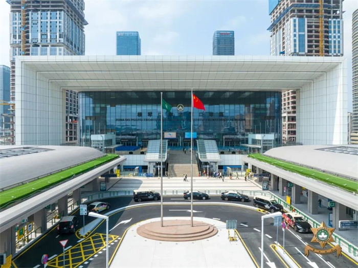图为横琴口岸外景。