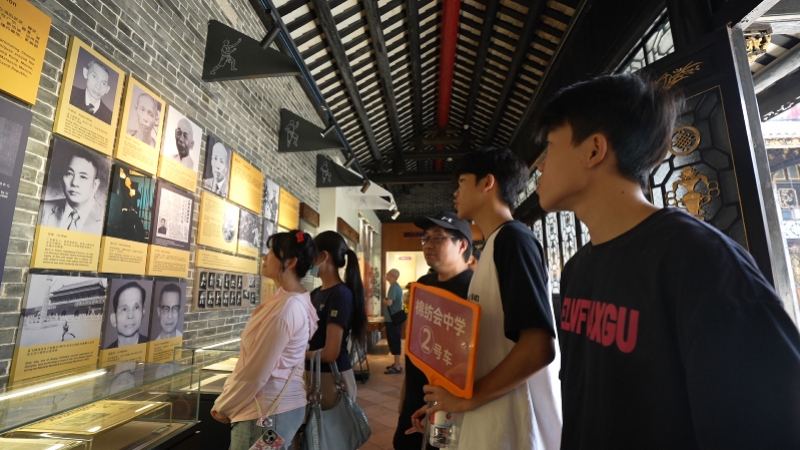 纪念抗战胜利80周年暨2025年港澳青少年“进军营”系列活动。 纪念抗战胜利80周年暨2025年港澳青少年“进军营”系列活动。