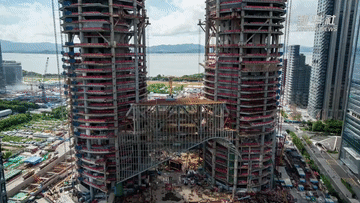 大湾区新地标6000吨“巨龙”120米高空实现毫米级合体 大湾区新地标6000吨“巨龙”120米高空实现毫米级合体