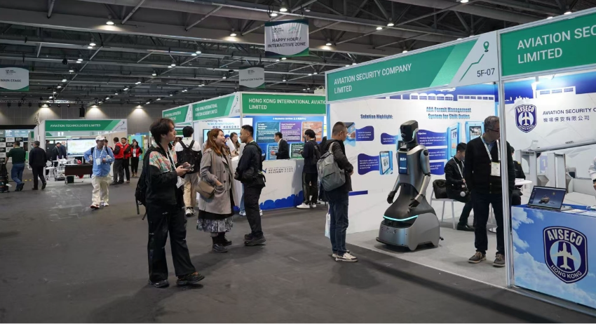 2025超级枢纽博览会现场。摄/冯妍 2025超级枢纽博览会现场。摄/冯妍