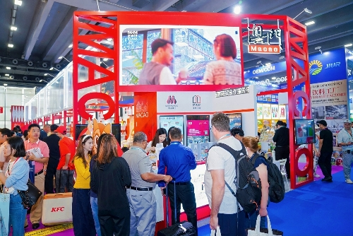 图为广交会澳门馆客流如潮。澳门特区招商投资促进局供图