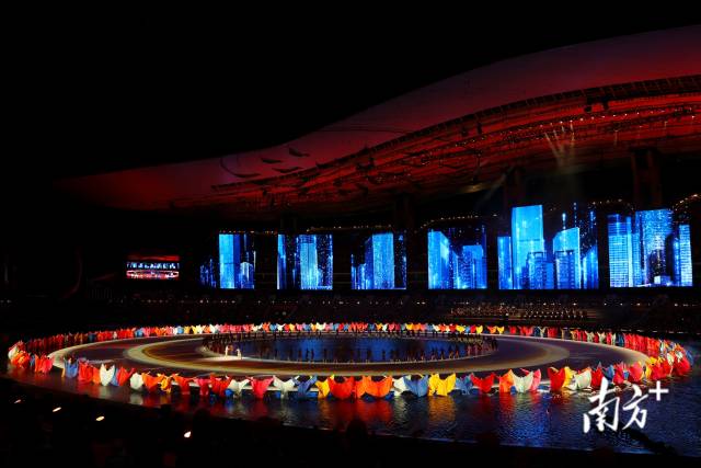 开幕式现场。 开幕式现场。