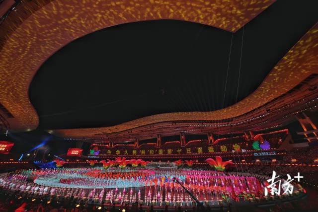 开幕式现场。 开幕式现场。