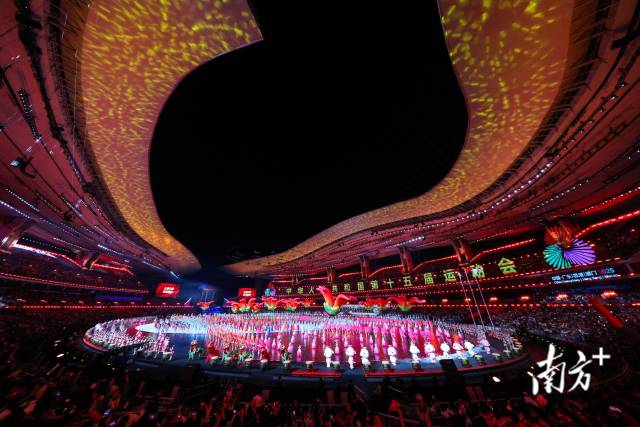 开幕式现场。 开幕式现场。