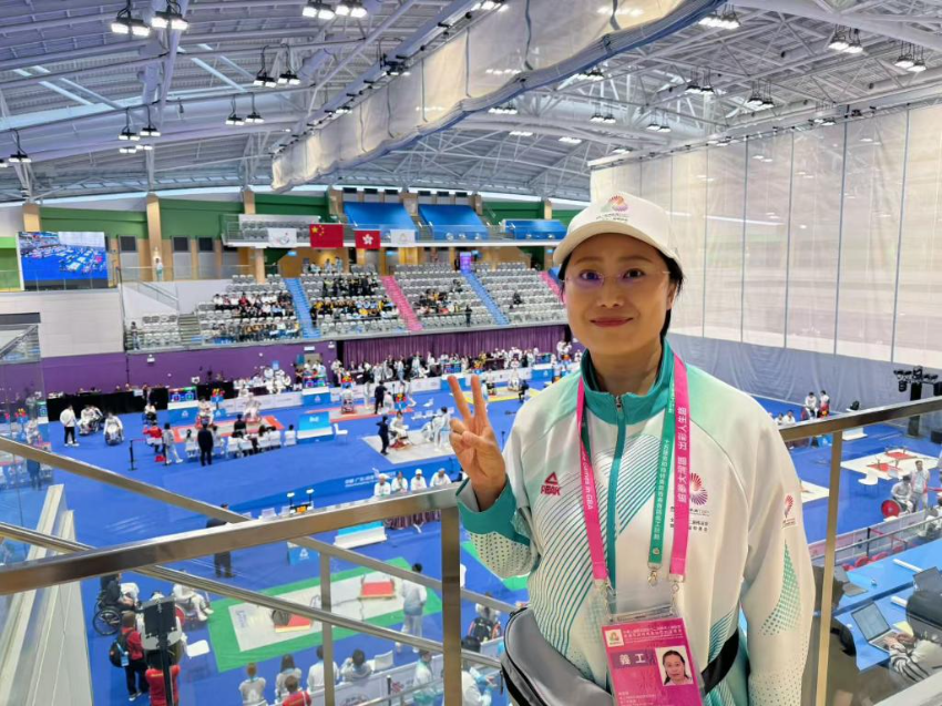 邬思琪在岗位上。 邬思琪在岗位上。