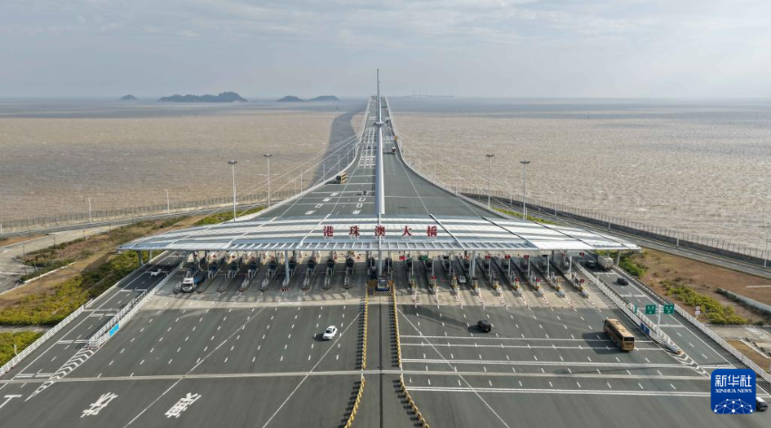 这是1月6日拍摄的港珠澳大桥出入口（无人机照片）。
