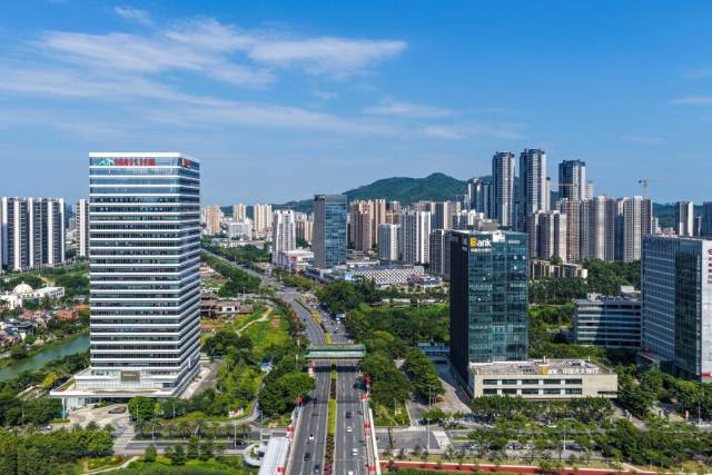 香港＆南沙签署合作备忘录！近千名粤港人士齐聚，共谋大湾区棋眼发展新商机