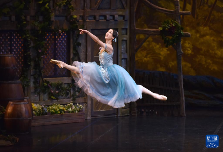 1月20日，中央芭蕾舞团演员在表演舞剧《吉赛尔》。