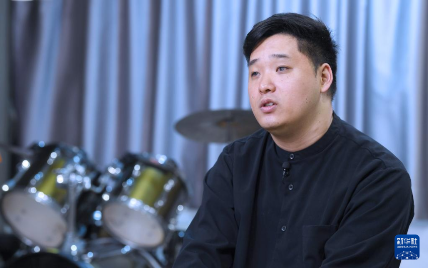 1月20日，香港地水南音说唱人杨恩华接受记者采访。