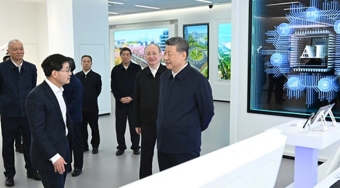 习近平在北京考察科技创新工作