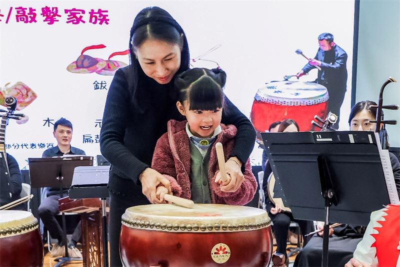 图为“乐萌芽”校园音乐会引领幼儿探索中华文化之美。 图为“乐萌芽”校园音乐会引领幼儿探索中华文化之美。