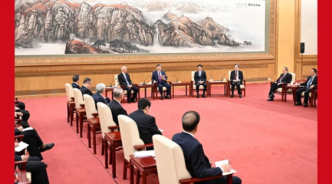 习近平同党外人士共迎新春