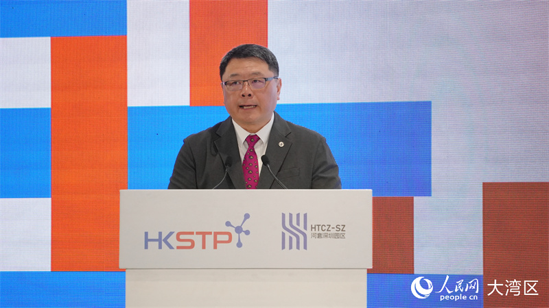 香港科技园公司主席查毅超致辞。