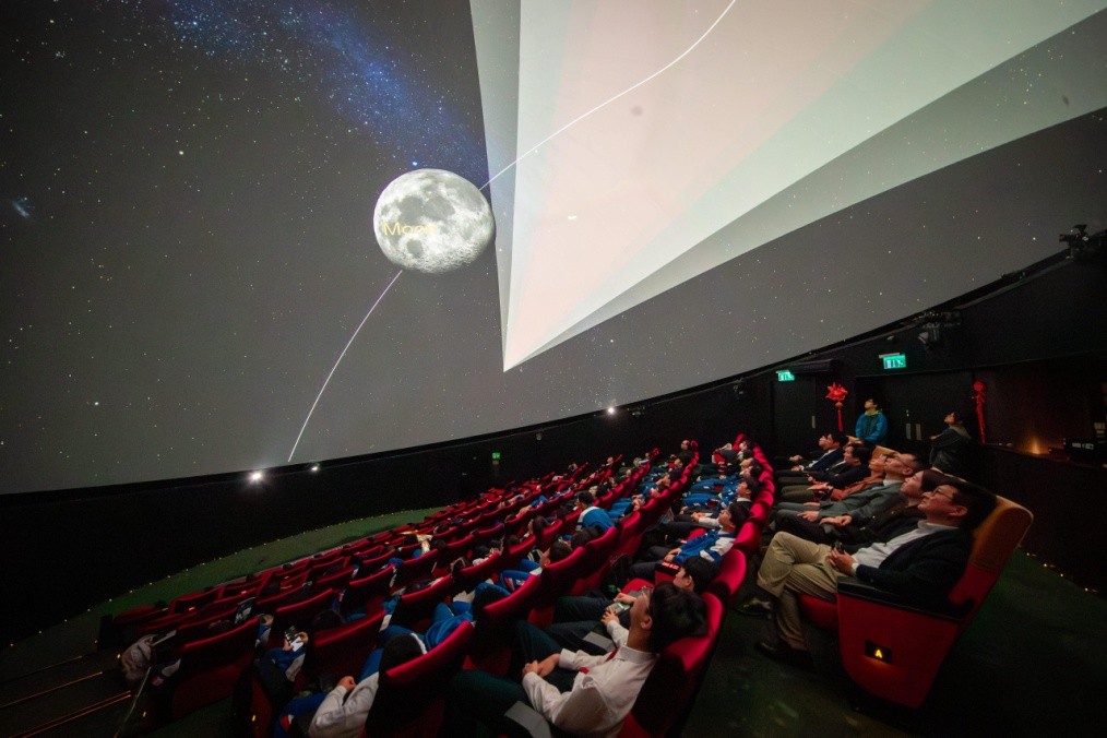 图为2026年月全食观测讲座。