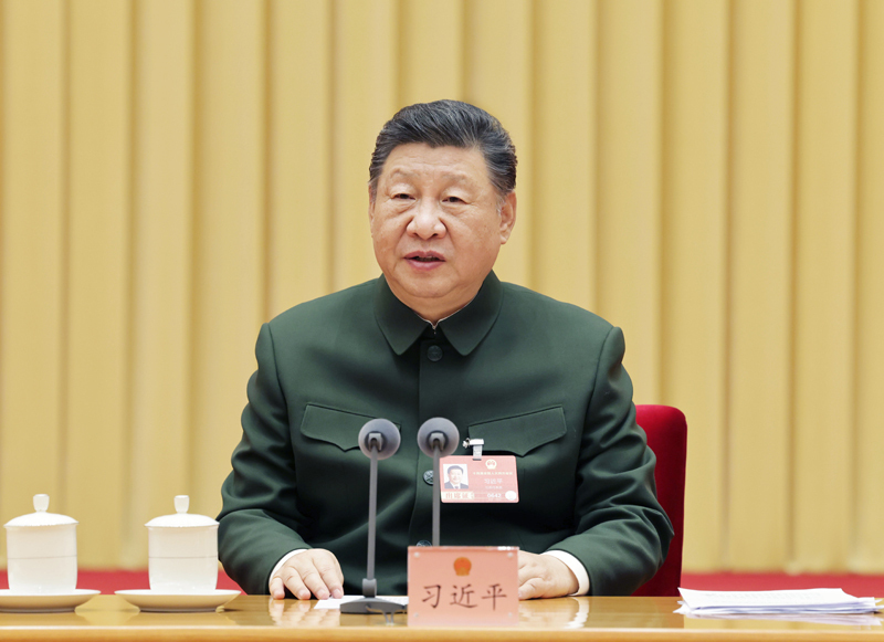 3月7日下午，中共中央总书记、国家主席、中央军委主席习近平出席十四届全国人大四次会议解放军和武警部队代表团全体会议并发表重要讲话。图片来源：新华网
