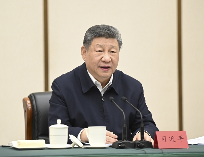 3月23日，中共中央总书记、国家主席、中央军委主席习近平在河北雄安新区考察，并主持召开深入推进雄安新区高质量建设和发展座谈会。这是23日下午，习近平主持召开深入推进雄安新区高质量建设和发展座谈会并发表重要讲话。图片来源：新华网
