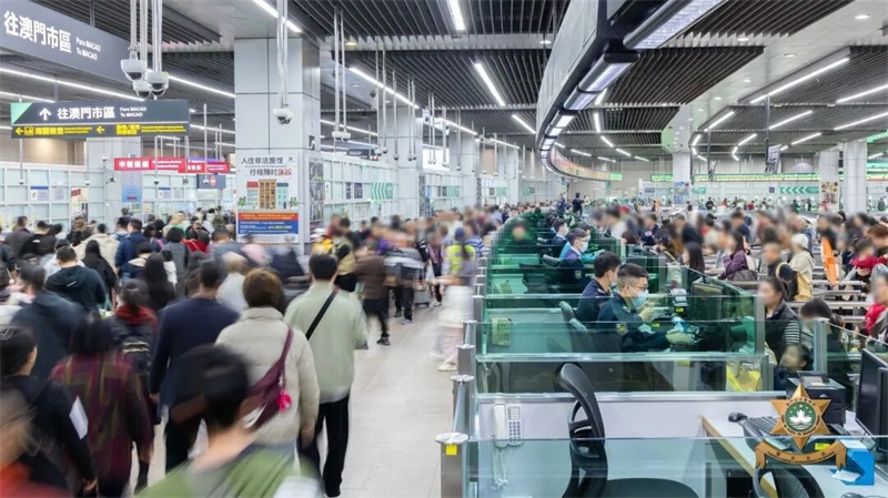 澳门有关口岸通关状况整体良好。